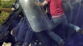 للزبالة‭ ‬والتسول‭ ‬بارونات‮..‬‭ ‬والأرانب‭ ‬والفراخ‭ ‬تربى‭ ‬في‭ ‬العمارات