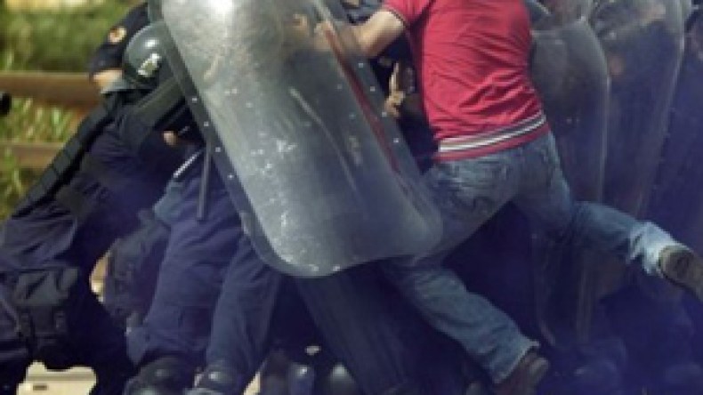 للزبالة‭ ‬والتسول‭ ‬بارونات‮..‬‭ ‬والأرانب‭ ‬والفراخ‭ ‬تربى‭ ‬في‭ ‬العمارات