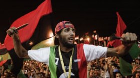 الجزائر تشكو الثوار إلى الأمم المتحدة والمجلس الانتقالي يعتذر
