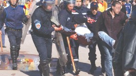 سنضرب بيد من حديد لوقف العنف بالملاعب