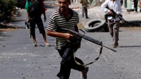الثوار يطاردون القذافي زنقة زنقة في طرابلس