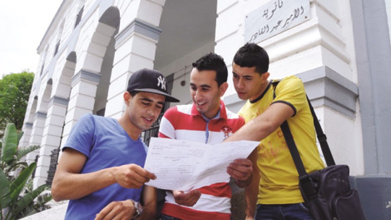 بزناسية يبيعون أسئلة مغشوشة للبكالوريا