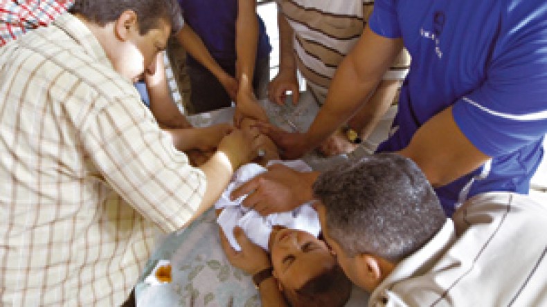 منع الختان في المساجد والمدارس وخارج المستشفيات