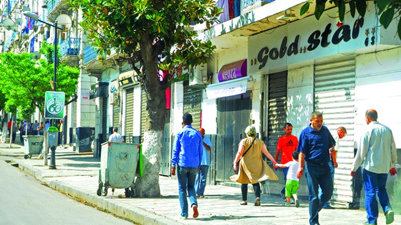 أزمة تموين تبدد فرحة العيد