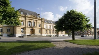Suisse: une étudiante algérienne  expulsée en plein master