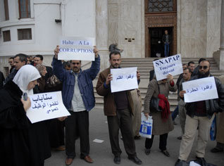 Spring of discontent blows civil servant sector in Algeria