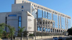 تسجيلات الماستر لأول مرة دون وثائق في جامعة الجزائر 3