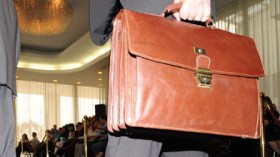 معاهد تروج لدراسات عليا وهمية في الجامعات الأمريكية من الجزائر