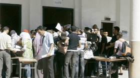 إلغاء كشف الراتب وشهادة عدم الخضوع للضريبة من ملف منح الطلبة