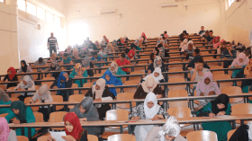 الأساتذة والطلبة للفصل في رزنامة الاختبارات الجامعية