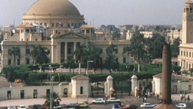 مباحث أمن الدولة المصرية تأمر بحجز  وثائق وملفات الطلبة الجزائريين