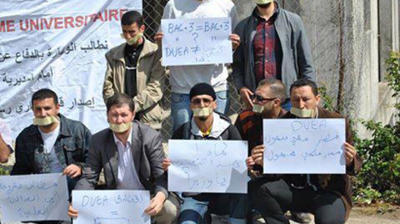 حاملو شهادة الدراسات التطبيقية الجامعية يهددون بالعودة إلى الإحتجاج