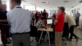 طوابير لشراء سيارات “غولف” و”إيبيزا” الجزائريتين