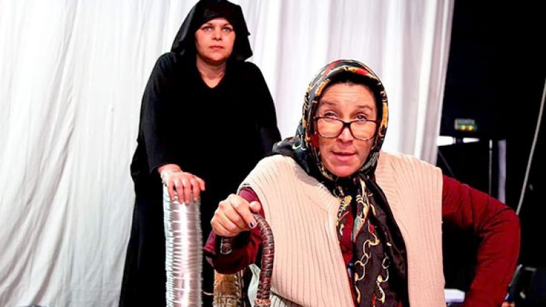 المسرح الجزائري يعاني من عقدة الجسد