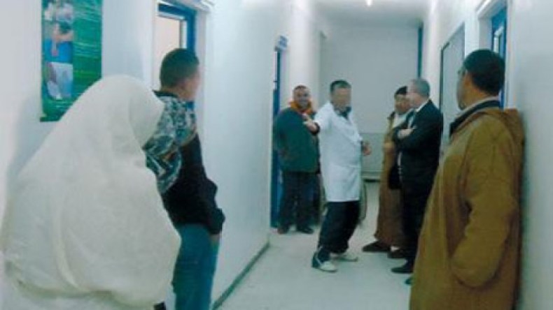 مواطنون يعتدون على الأطباء بالضرب والشتائم