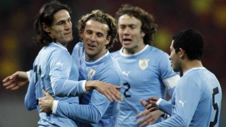 الأوروغواي آخر منتخب يتأهّل إلى مونديال 2014