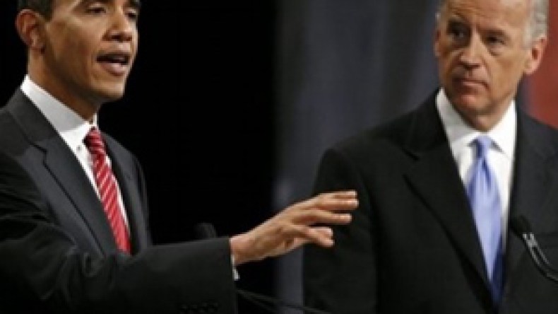 أوباما ونائبه يختبئان بعد اقتحام طائرة مجال البيت الأبيض