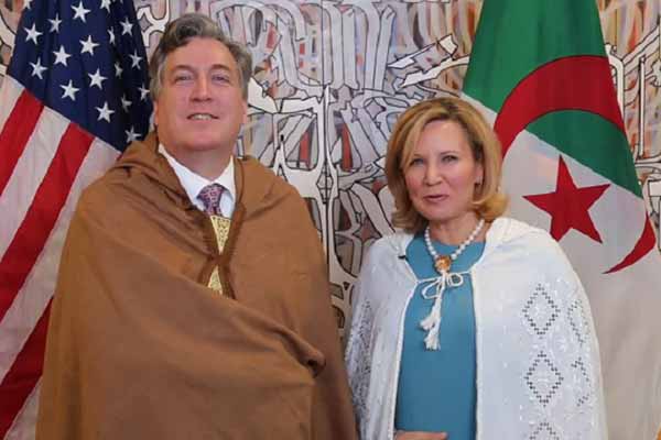 Desrocher et sa femme souhaitent un bon “Yennayer” aux Algériens