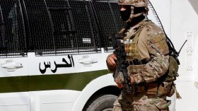 الأمن التونسي يفكك خلية تتواصل مع إرهابيين في الجزائر وليبيا