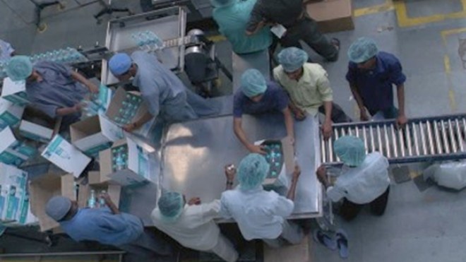 غلق 600 مصنع وتسريح العمال ورفع الأسعار بداية من جانفي!