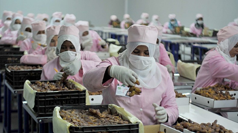 مفاوضات لتصدير التمور والمشروبات الجزائرية عبر بوابة باريس!