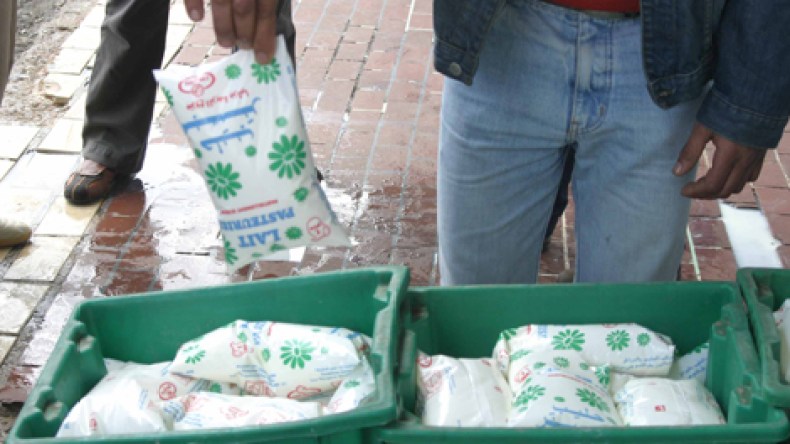 أزمة الحليب تتفاقم.. والزوالي يدفع ثمن الندرة