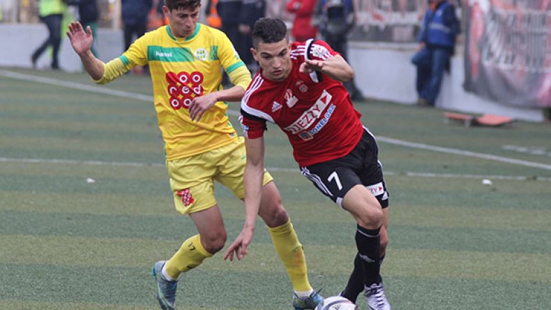 الرائد في مهمة سهلة.. والقمة في تاجنانت وبشار