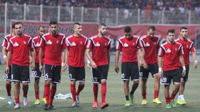 حداد يجتمع باللاعبين ويهدد بتجميد رواتبهم الشهرية