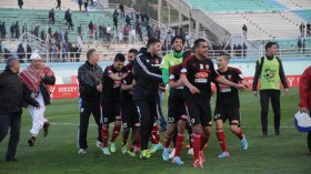 إتحاد الجزائر في تونس بدون الدوليين