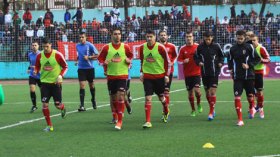 الكامروني يانيك زنغي يخوض التجارب مع اتحاد العاصمة