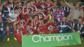 لاعبو اتحاد العاصمة يتحصلون على مكافأة  تتويجهم بالكأس الممتازة