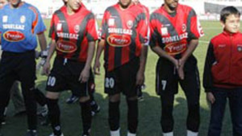 الاتحاد يهزم أزفون وديا.. ومكلوش يخطف الأضواء
