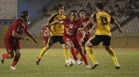 سوسطارة‭ ‬دون‭ ‬المسامعية‭ ‬للإطاحة‭ ‬بالسنافر‭ ‬