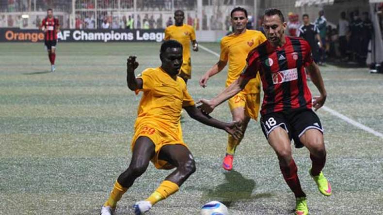 لاعبو المريخ يقودون “ثورة” على غارزيتو بالجزائر