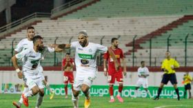 الإدارة تفسخ عقدا سيلا وبن عيادة