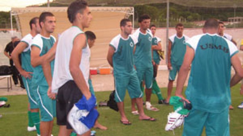 البليدة  تتعادل  وديا  مع  أولمبي  الزاوية  الليبي