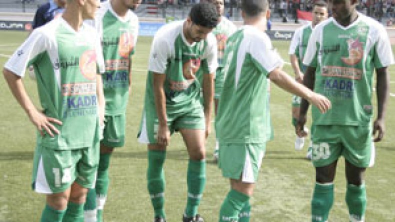 زعيم يطرد بن مغيث ويطالبه بإعادة الأموال إلى البليدة