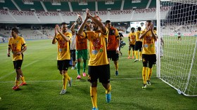 أنصار الحراش يثنون على اللاعبين وشارف