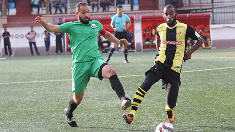 أنصار “الصفراء” يجهزون ملعب “لافيجيري” في غياب الإدارة