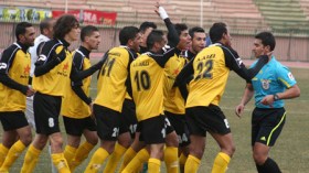 لاعبو الحراش يقاطعون التدريبات احتجاجا على مستحقاتهم