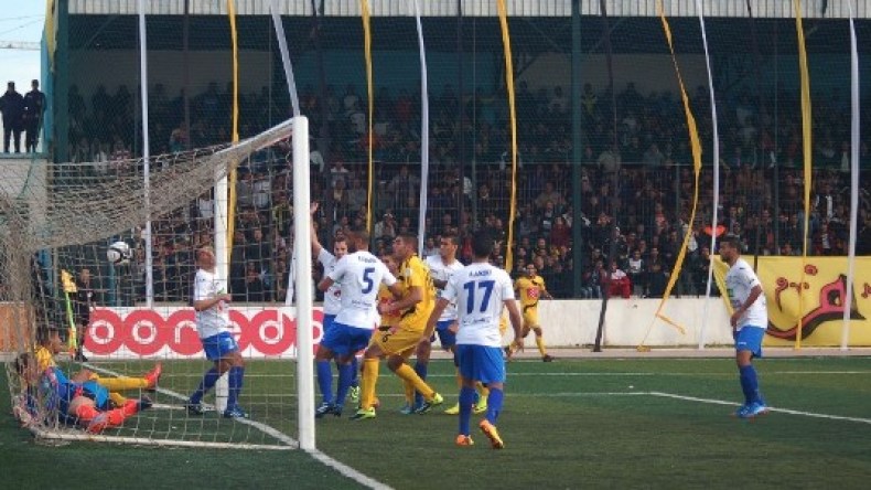 مباراة “النسر الأسود- الكواسر” تلعب يوم 20 ماي