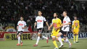 الوفاق يفوز وديا على اتحاد الحراش وشنين يبدع