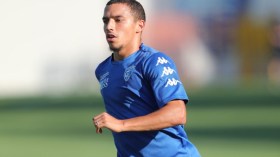 أمبولي يشترط 10 ملايين أورو لِتسريح بن ناصر