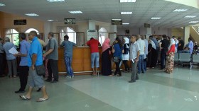 ازدحام وطوابير أمام شبابيك الحالة المدنية