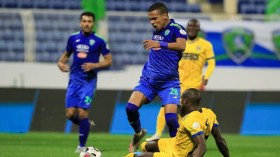 بِالفيديو: بن دبكة يُسجّل ويُهدر ركلة جزاء