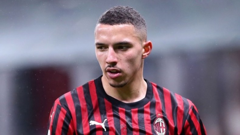 إدارة الميلان تتحرّك لـ “تكبيل” بن ناصر