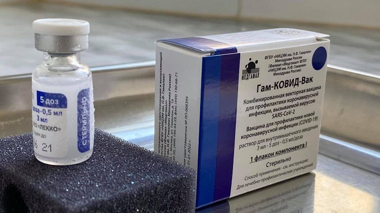 Vers le lancement de la production d’un vaccin russe anti-Covid