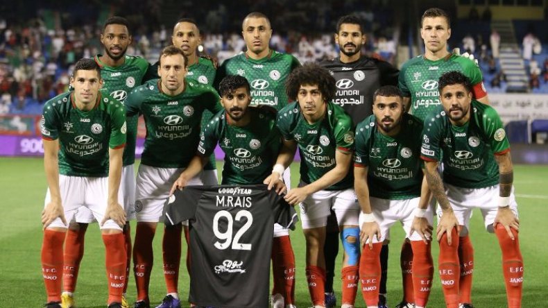 تعاطف كبير في السعودية مع الحارس مبولحي