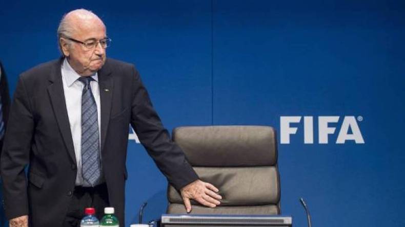 جوزيف بلاتر: خرجت من الفيفا نظيفا وشريفا !؟
