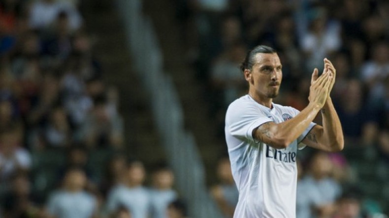 قنبلة يدوية أمام منزل إبراهيموفيتش